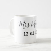 Mug simple monogramme minimal Mme M. nom date année Th (Devant gauche)