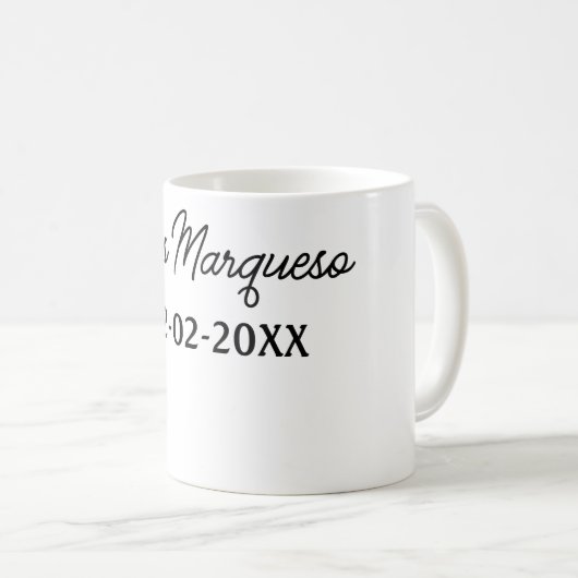 Mug simple monogramme minimal mrs M nom date année Thr (Devant droit)
