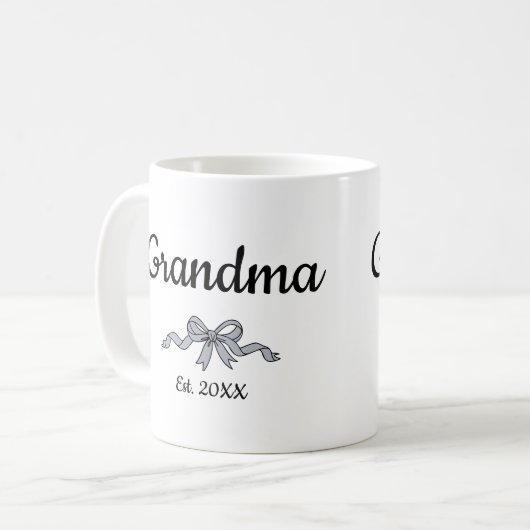 Mug Simple Script Bow Grandma Est. Year (Devant gauche)
