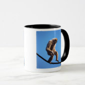 Mug Singe marchant sur la corde (Devant droit)
