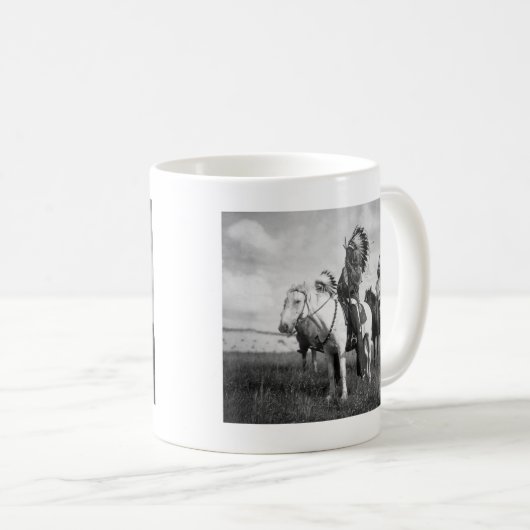 Mug Sioux Chiefs, 1905 (Devant droit)