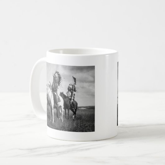 Mug Sioux Chiefs, 1905 (Devant gauche)