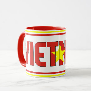 Mug Sippin' avec le café patriotique du Vietnam