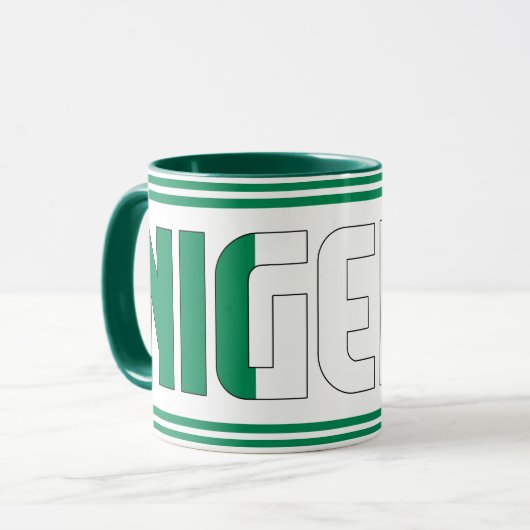 Mug Sippin' with Nigeria Patriotic Coffee (Devant gauche)