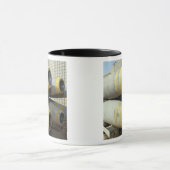 Mug Six bombes GBU-12 sont dans un rack (Centre)