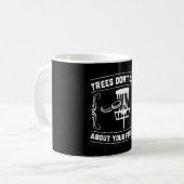 Mug Ske de golf à disque Les arbres ne se soucient pas (Devant gauche)