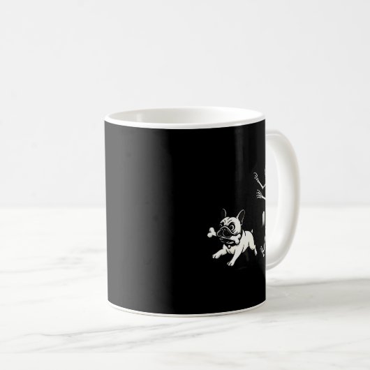 Mug Skeleton Chasing French Bulldog Biting Leg Bone Ha (Devant droit)