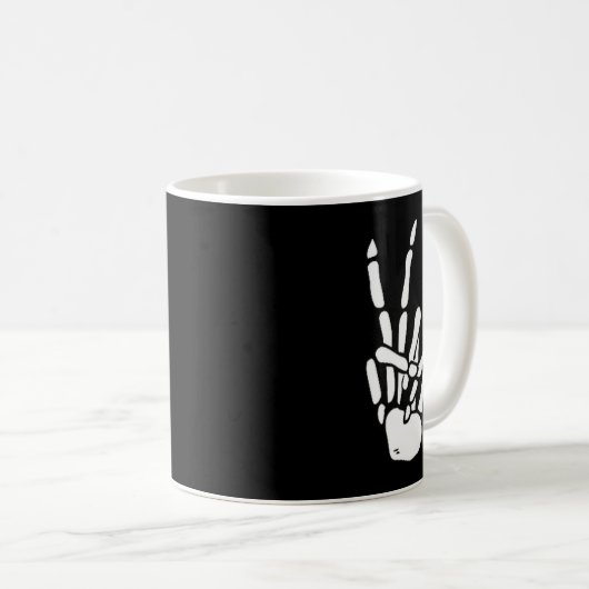 Mug Skeleton Hand Peace Sign Bone (Devant droit)