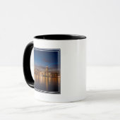 Mug Skyline De Chicago La Nuit (Devant gauche)