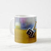 Mug SlipperyJoe's Happy Hanoukka à quatre côtés (Devant gauche)