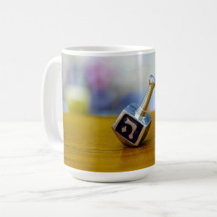 Mug SlipperyJoe's Happy Hanoukka à quatre côtés