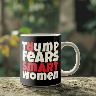 Mug slogan de protestation anti-trump féministe rouge