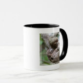 Mug Sloth Baby avec mère pendre d'un arbre (Devant droit)