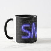 Mug SMILE texte dans néon éclairage sur brique (Gauche)