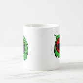 Mug Smiling Ladybug sur une feuille verte (Centre)