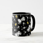 Mug Snoopy & Woodstock Fun & Flowers<br><div class="desc">Jetez un oeil à ce design super mignon avec Snoopy & Woodstock s'arrêtant pour sentir les fleurs.</div>