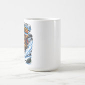 Mug Snowboard Squatch – Funny Bigfoot Snowboarding (Centre)