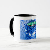 Mug Sobriété art à sens unique. (Devant gauche)