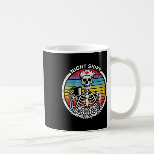Mug Soirée drôle Shift Nurse Skeleton Femmes Halloween (Droite)