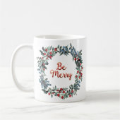 Mug Sois Joyeux ! Bleu et rouge Baies de Noël Wreath (Gauche)