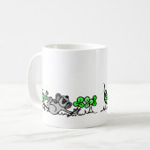 Mug Souris Jouant En Shamrock (Devant gauche)