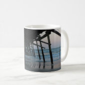 Mug Sous le pilier - île de chêne, la Caroline du Nord (Devant droit)