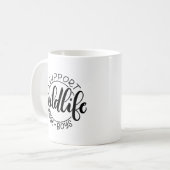 Mug Soutenir la vie sauvage, élever les garçons (Devant gauche)