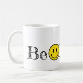 Mug Soyez heureux Typographie Smile Face Emoji Coffee (Gauche)