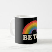 Mug Soyez vous gay Lesbian Pride LGBTQ Ally Rainbow Re (Devant gauche)