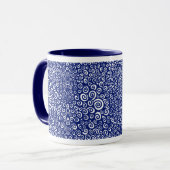 Mug Spirales - Bleu de marine sur blanc (Devant gauche)
