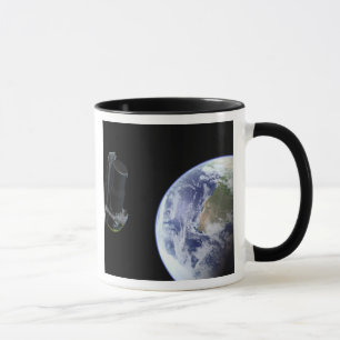 Mug Spitzer partant la terre peu après le lancement
