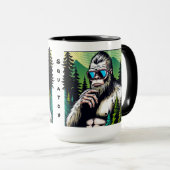 Mug Squatch Curieux avec Lunettes de Soleil (Devant droit)