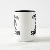 Mug Squatchin allé - silhouette noire (Centre)