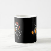 Mug Squelette avec bouteille sur un (Centre)
