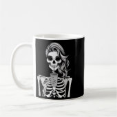 Mug Squelette buvant une boisson monochrome gothique H (Gauche)