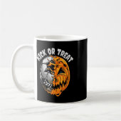 Mug Squelette de soccer d'Halloween (Gauche)