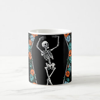 Mug Squelette gothique dansant Fleur Coffre Halloween
