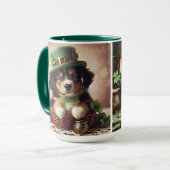 Mug St Patrick's Day Cute Irlandais Chiots Brown et bl (Devant gauche)