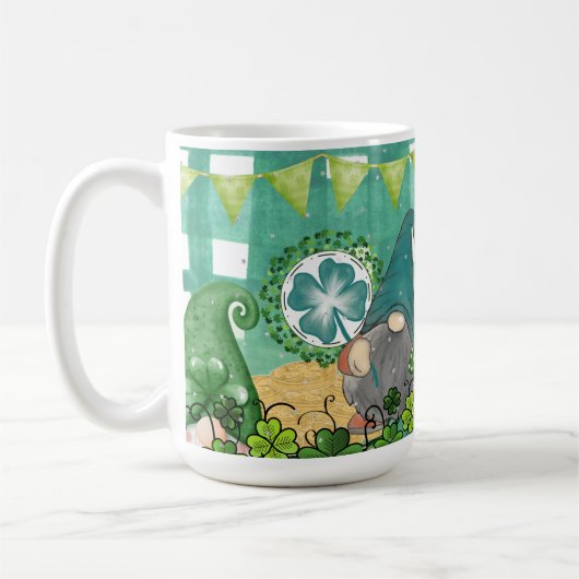 Mug St. Patrick's Day Gnome and Shamrock Design (Gauche)