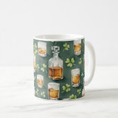 Mug St. Patrick's Day Whiskey and Shamrocks Pattern (Devant droit)