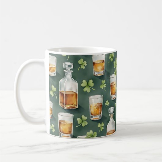 Mug St. Patrick's Day Whiskey and Shamrocks Pattern (Gauche)