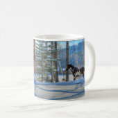 Mug Stallion Pinto Paint & Neige d'hiver (Devant droit)