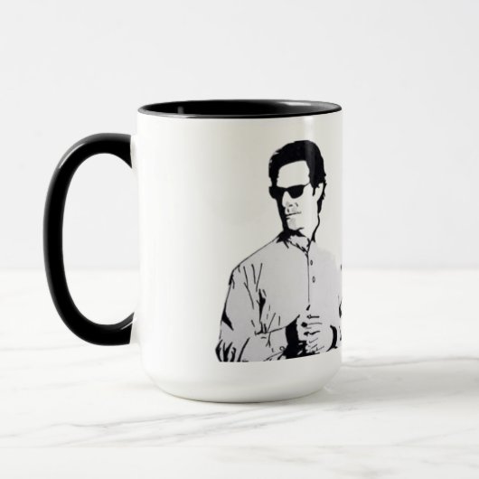 MUG STANT AVEC KHAN (Gauche)