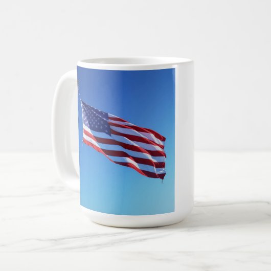 Mug Stars, Stripes & Coffee – Patriotic American Flag  (Devant gauche)