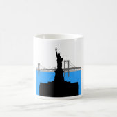 Mug Statue of Liberty Silhouette New York Skyline (Centre)