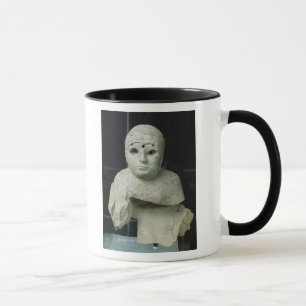 Mug Statuette d'une femme avec le châle, période