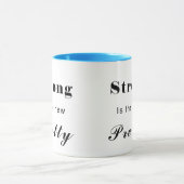 Mug Stong est le nouveau joli - texte seulement (Centre)