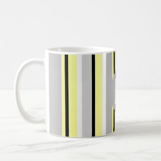 Mug Stylish Yellow and Grey Striped Monogram (Gauche)