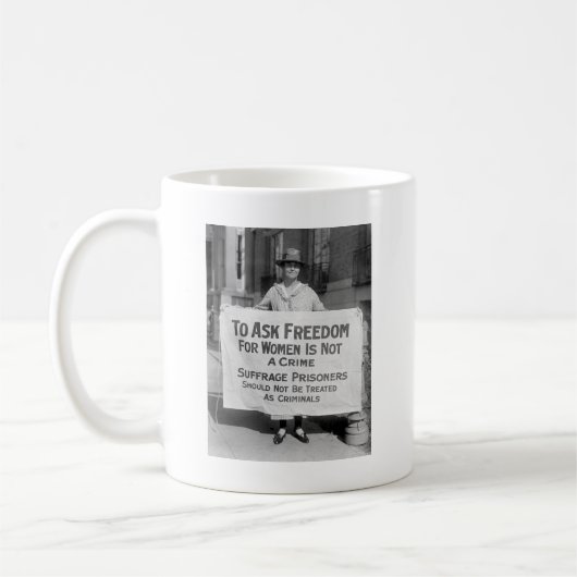 Mug Suffragette pour Alice Paul, 1917 (Gauche)