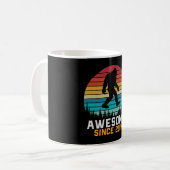 Mug Super depuis 2014 | Anniversaire Bigfoot Retro (Devant gauche)